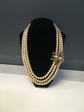 Load image into Gallery viewer, YOCHI  Italian glass pearl necklace
